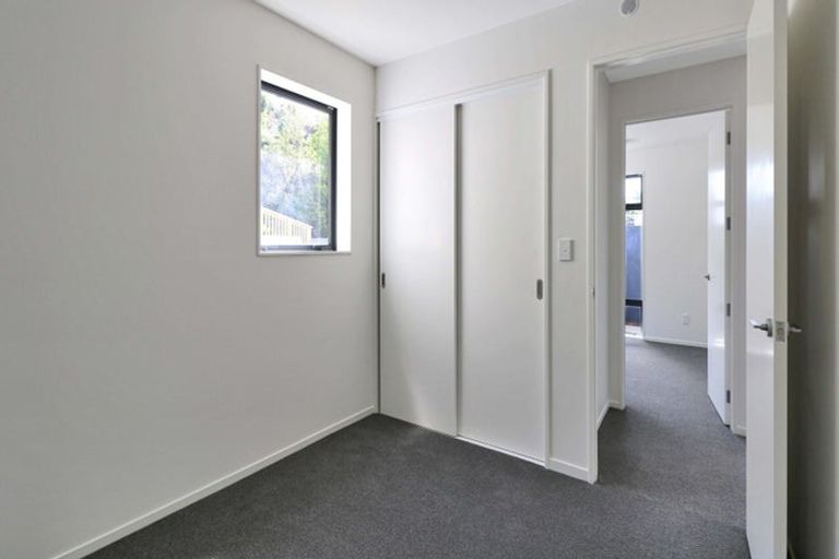 Photo of property in 2/63 Tiketike Way, Brooklyn, Wellington, 6021