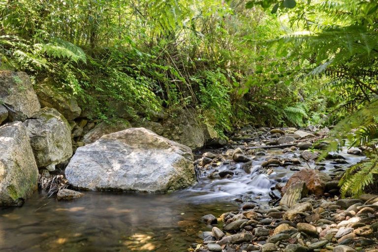 Photo of property in 15 Tukurua Road, Parapara, Takaka, 7182