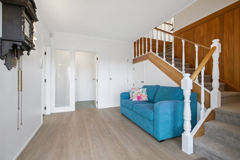 Photo of property in 3 Camwell Close, Bucklands Beach, Auckland, 2012
