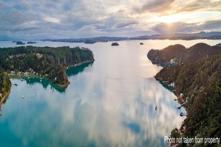 Photo of property in 4 Wilson Avenue, Kawau Island, 0920