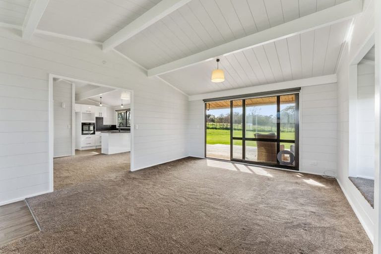 Photo of property in 67 Mosston Road, Castlecliff, Whanganui, 4501