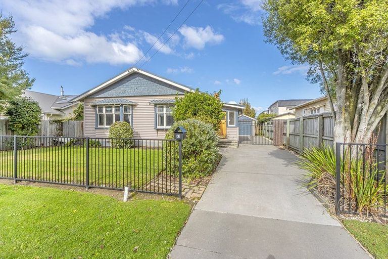 Photo of property in 43 Lindsay Street, St Albans, Christchurch, 8014