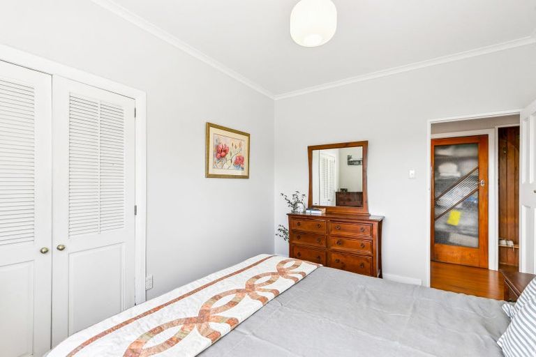 Photo of property in 22 Tannadyce Street, Strathmore Park, Wellington, 6022