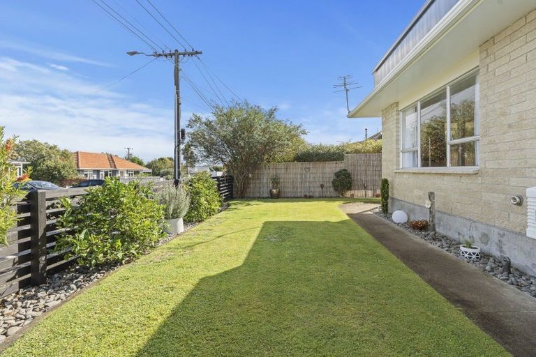 Photo of property in 5 Norman Street, Lower Vogeltown, New Plymouth, 4310