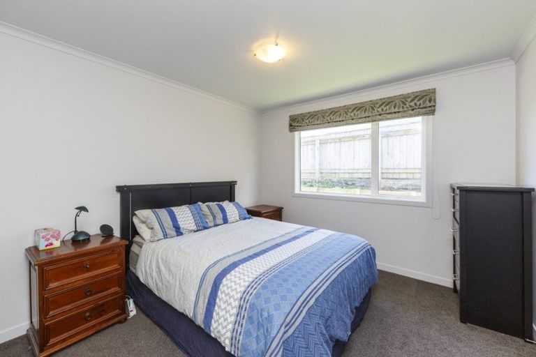 Photo of property in 18b Galea Grove, Kelvin Grove, Palmerston North, 4414