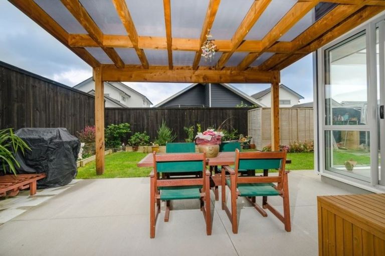 Photo of property in 8 Poaka Road, Hobsonville, Auckland, 0618
