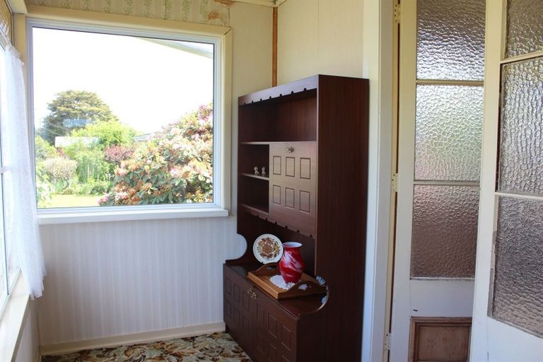 Photo of property in 16 Queen Street, Milton, 9220