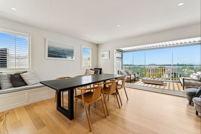 Photo of property in 8 Alfred Street, Northcote Point, Auckland, 0627