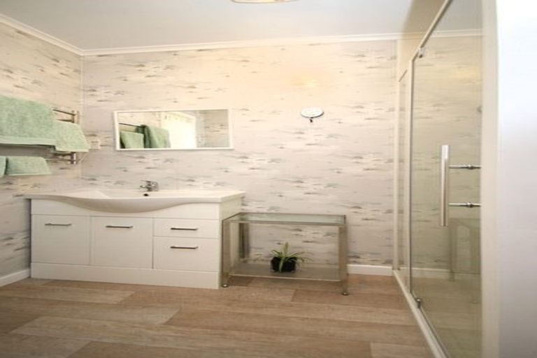 Photo of property in 1 Pukeko Lane, Brookfield, Tauranga, 3110
