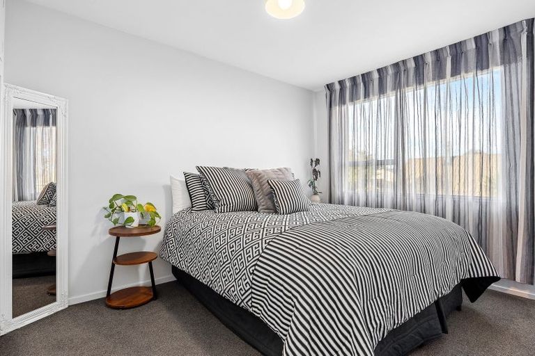 Photo of property in 1/28 Nortons Road, Avonhead, Christchurch, 8042