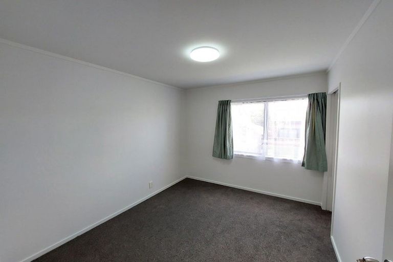 Photo of property in 10 Lacebark Court, Titirangi, Auckland, 0604