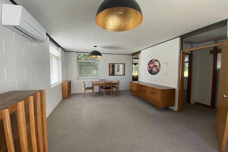 Photo of property in 21 Newbridge Place, Ilam, Christchurch, 8041