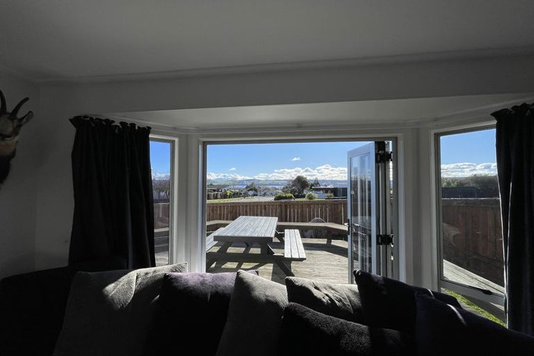 Photo of property in 82 Richmond Avenue, Richmond Heights, Taupo, 3330