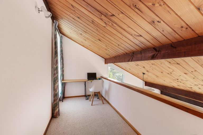 Photo of property in 23 The Anchorage, Whitby, Porirua, 5024