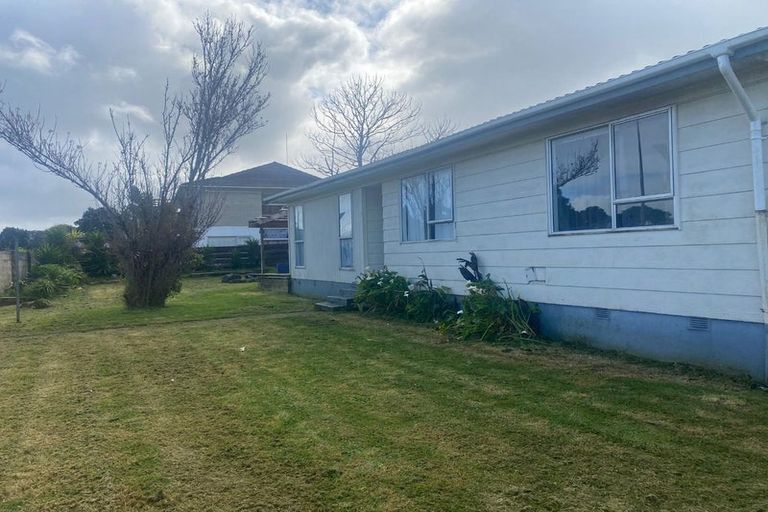 Photo of property in 2 Adel Place, Weymouth, Auckland, 2103