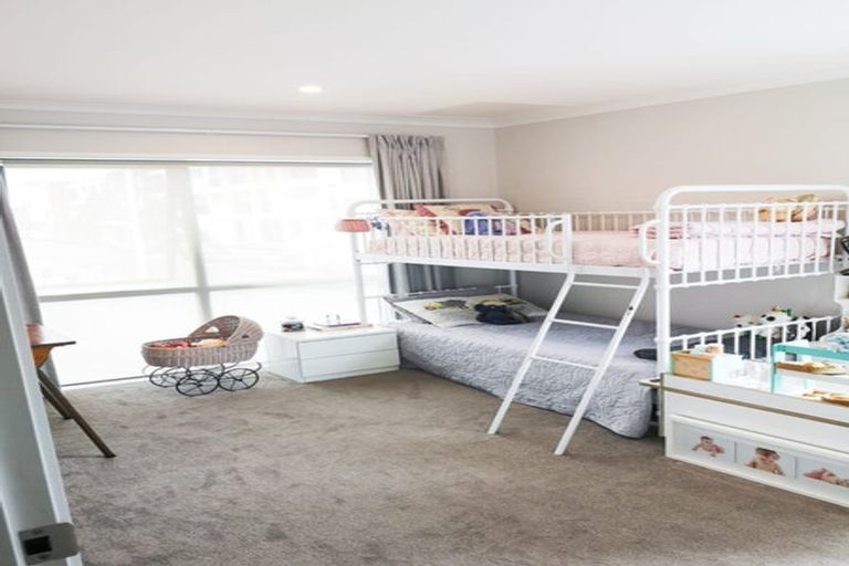 Photo of property in 60 Mapou Road, Hobsonville, Auckland, 0616