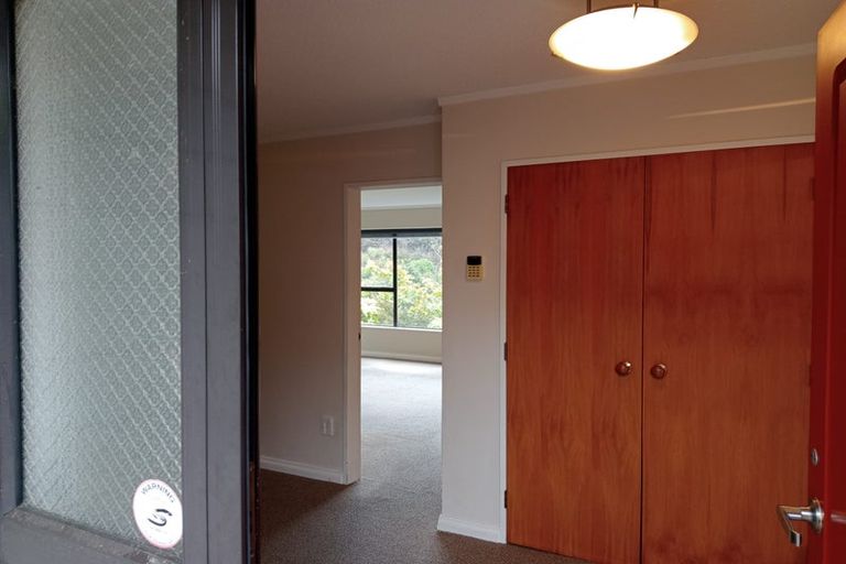 Photo of property in 32b Sailmaker Close, Whitby, Porirua, 5024