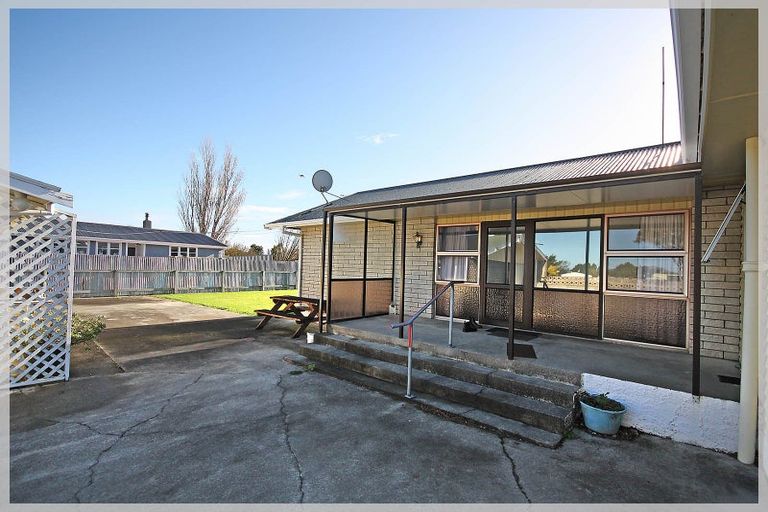 Photo of property in 37 Futter Street, Foxton, 4814