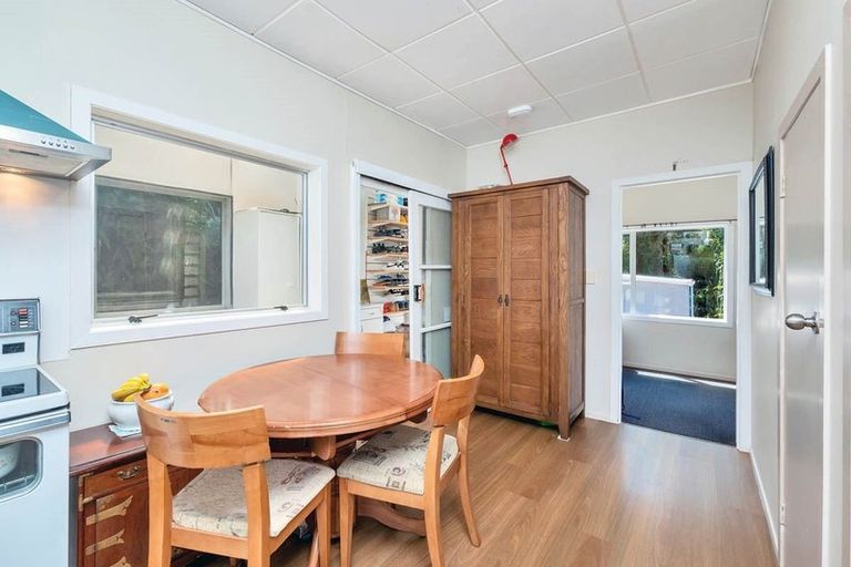 Photo of property in 1/43 Glamorgan Drive, Torbay, Auckland, 0630
