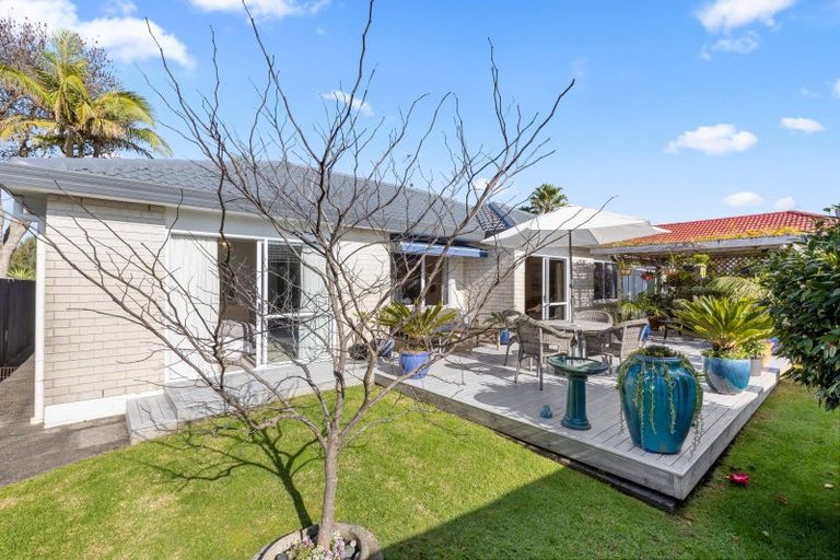 Photo of property in 3b Mcgowan Place, Orewa, 0931