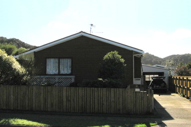 Photo of property in 16 Karamea Grove, Wainuiomata, Lower Hutt, 5014