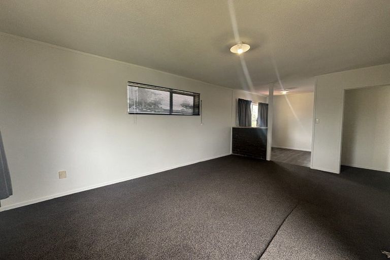 Photo of property in 27 John Walker Drive, Manurewa, Auckland, 2102