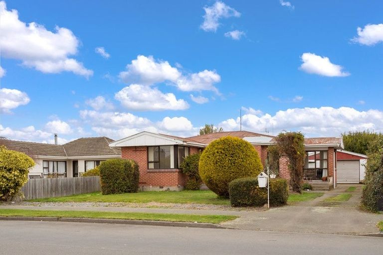 Photo of property in 19 Claridges Road, Casebrook, Christchurch, 8051