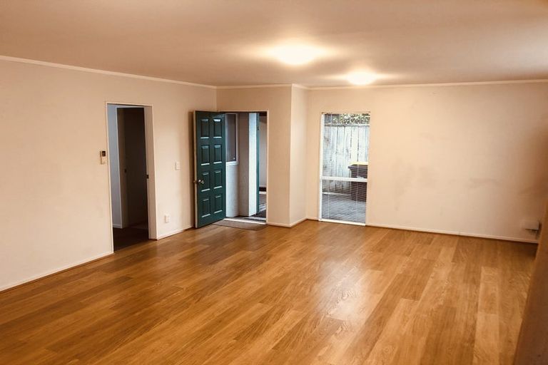 Photo of property in 1 Macalister Place, Miramar, Wellington, 6022