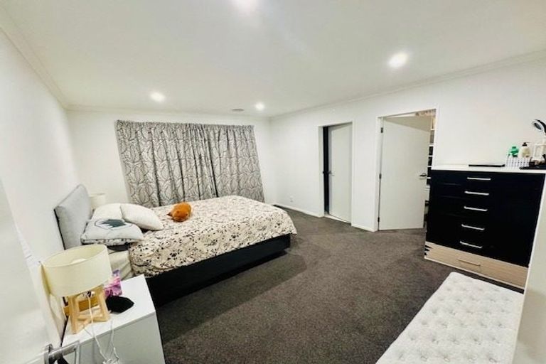 Photo of property in 8 Antigua Way, Grenada Village, Wellington, 6037