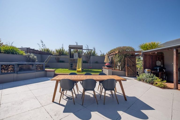 Photo of property in 36 Stagecoach Road, Upper Moutere, 7173