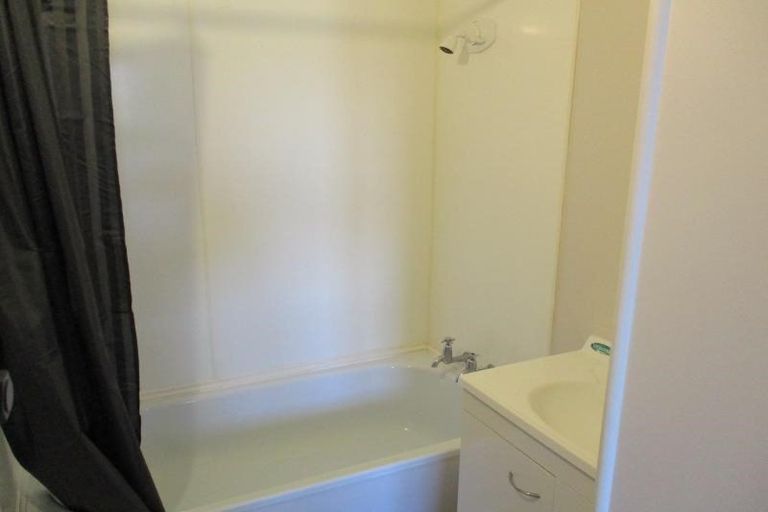 Photo of property in 22 Temuera Street, Otaki, 5512