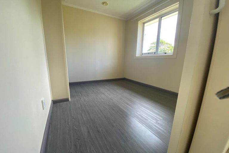 Photo of property in 3/12 Routley Drive, Glen Eden, Auckland, 0602