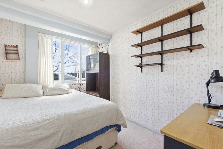 Photo of property in 100 Tuhikaramea Road, Dinsdale, Hamilton, 3204