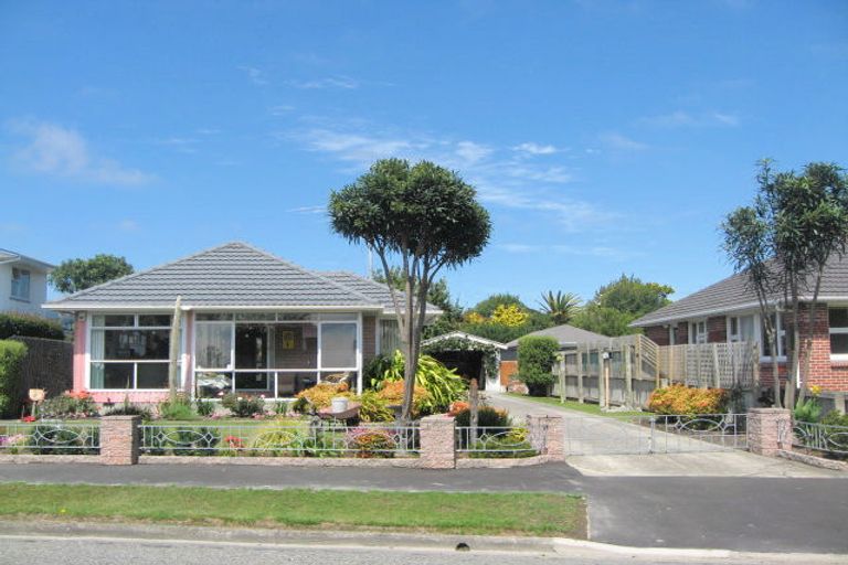 Photo of property in 34 Rollesby Street, Hoon Hay, Christchurch, 8025