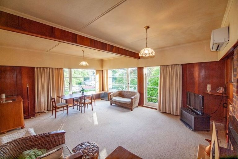 Photo of property in 2 The Rigi, Northland, Wellington, 6012