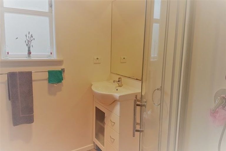 Photo of property in 21a Ogle Crescent, Te Kamo, Whangarei, 0112