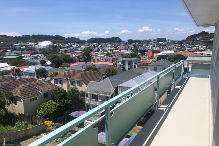 Photo of property in 4u3 Kenwyn Terrace, Newtown, Wellington, 6021