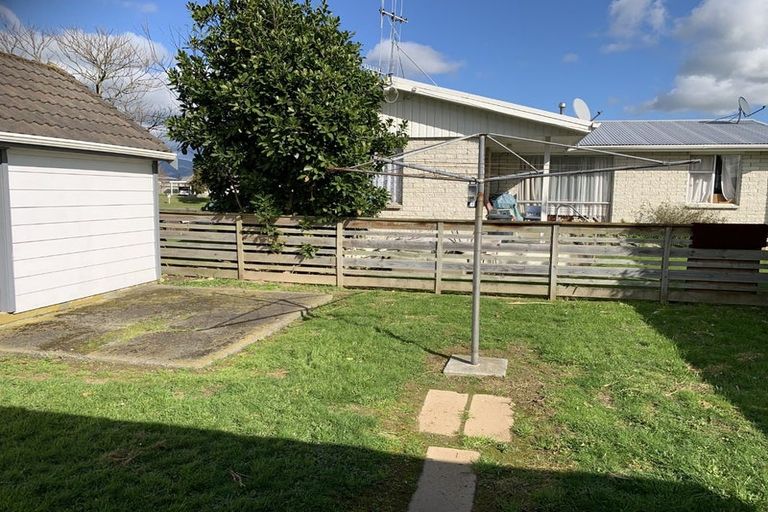 Photo of property in 1 Waimarie Park, Levin, 5510