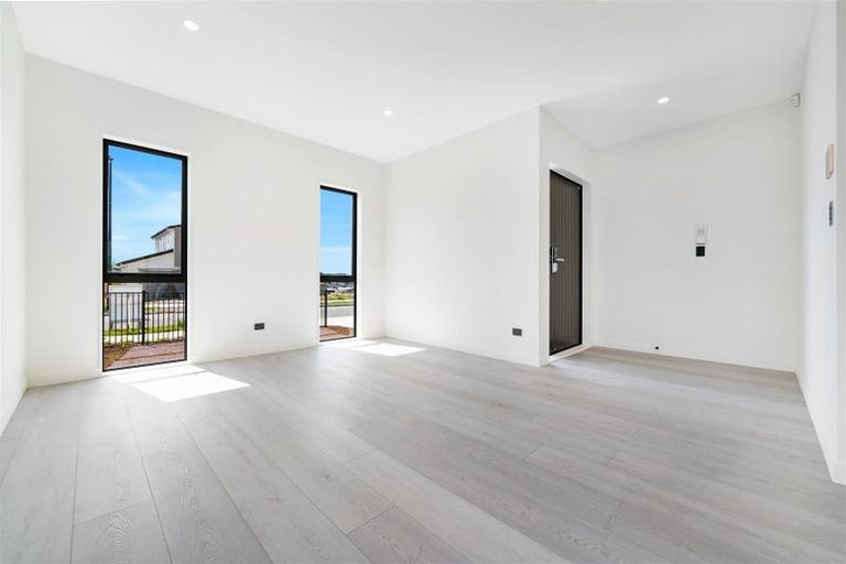 Photo of property in 43 Ta Moko Drive, Gulf Harbour, 0930