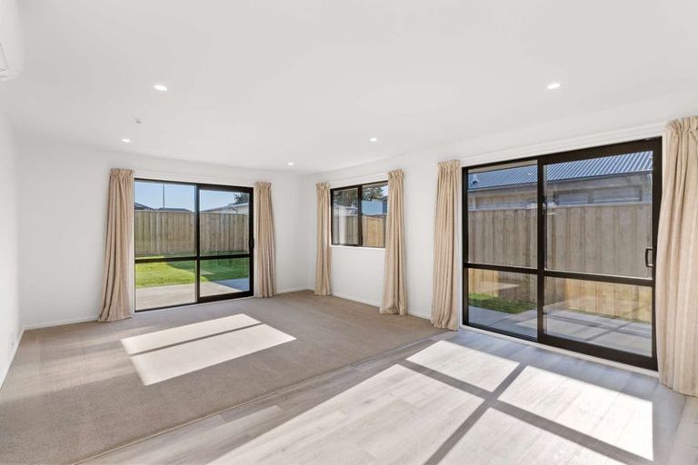 Photo of property in 35 Herridge Street, Woodend, 7691