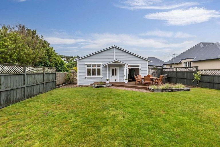 Photo of property in 3 Hawtrey Terrace, Johnsonville, Wellington, 6037