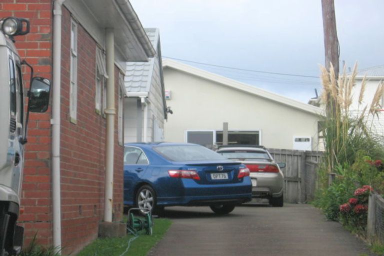 Photo of property in 37a Broderick Road, Johnsonville, Wellington, 6037