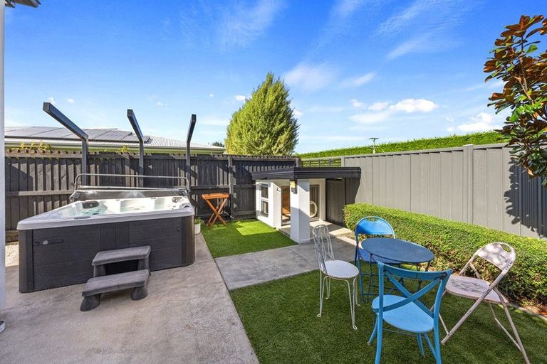 Photo of property in 97 Whincops Road, Halswell, Christchurch, 8025