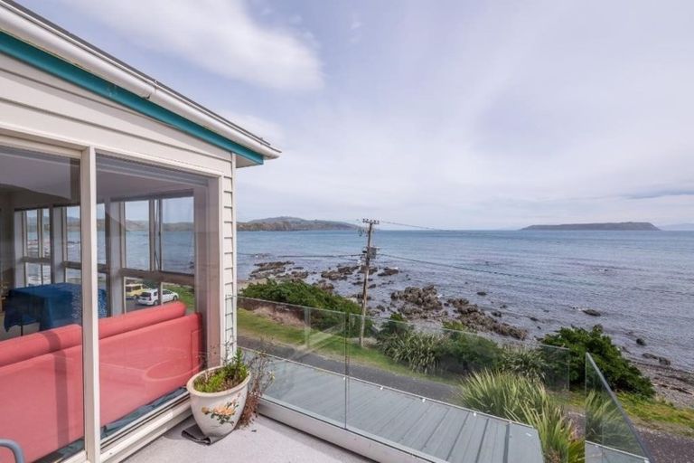 Photo of property in 79 Moana Road, Plimmerton, Porirua, 5026