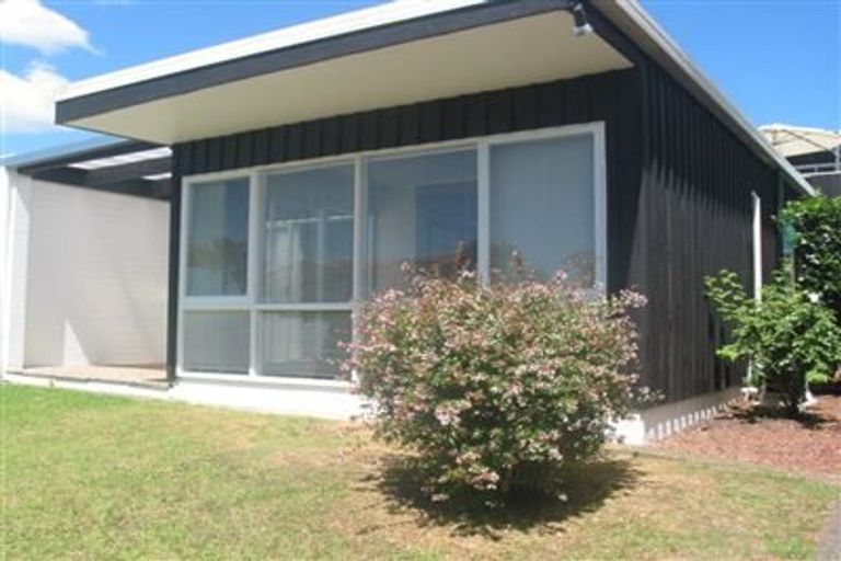 Photo of property in 2/78 Kitchener Road, Milford, Auckland, 0620