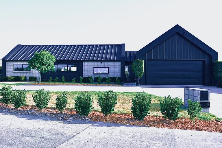 Photo of property in 16 Kaniera Terrace, Cambridge, 3434