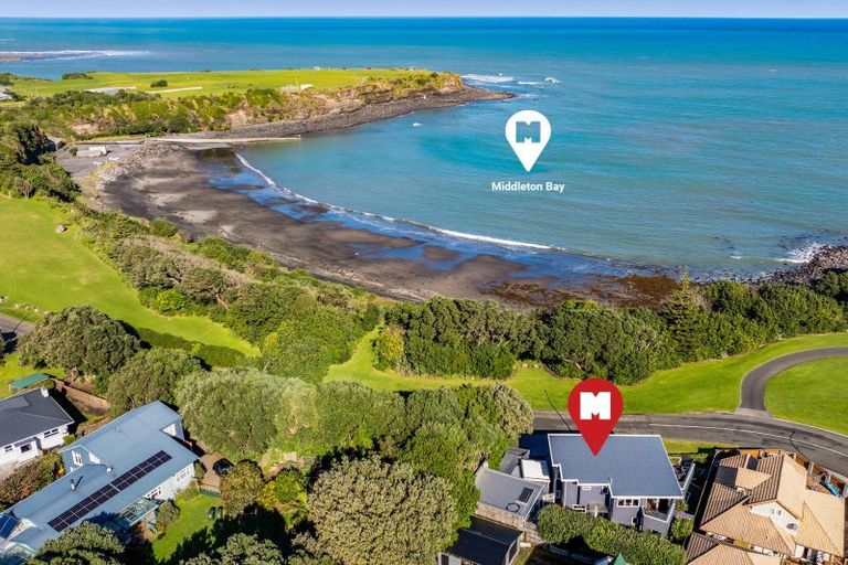 Photo of property in 22 Halse Place, Opunake, 4616