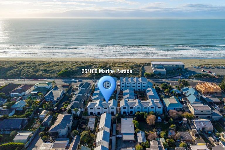 Photo of property in 25/180 Marine Parade, New Brighton, Christchurch, 8083