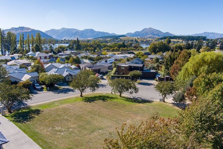 Photo of property in 22 Hyland Street, Wanaka, 9305