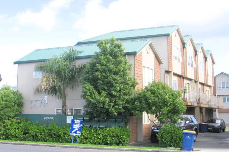 Photo of property in 5/49 Henderson Valley, Henderson, Auckland, 0612